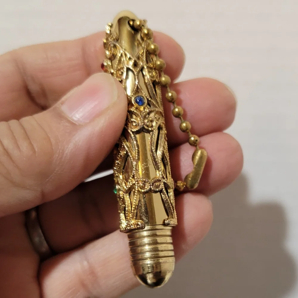 Vtg Ornate Gold Filagree w/Rhinestones Keychain Pen.